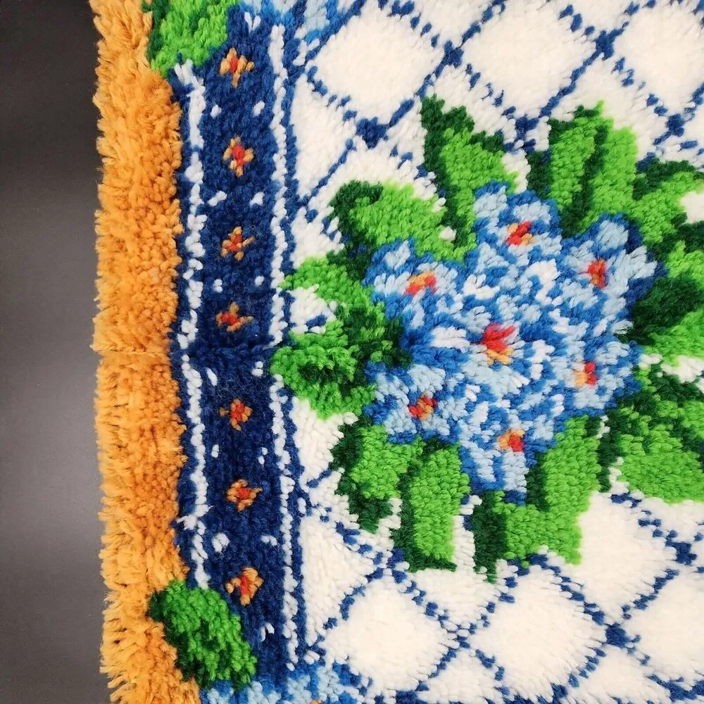 Vintage Completed Latch Hook Rug Flower Rectangle Wall Hanging Cottage Art 27x20